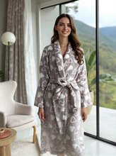 Autumn and winter flannel pajamas with belt, loose, warm and comfortable home clothes