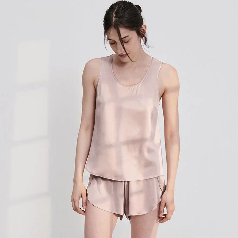 19 Mommy silk pajamas for women, new summer products, mulberry silk sleeveless vest shorts suit, home clothes